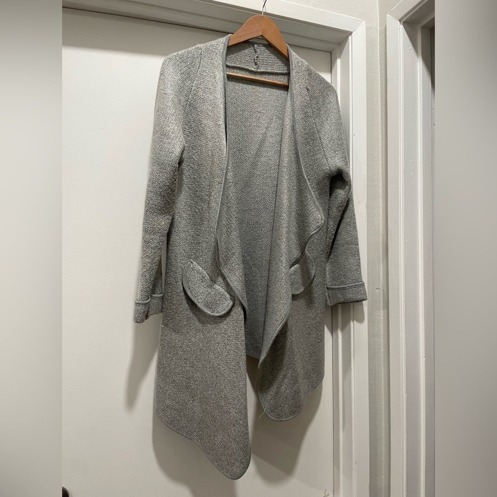 Open Front Sweater In Grey - Picture 4 of 5